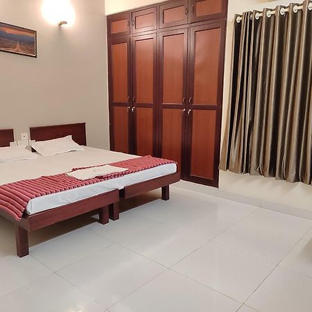 Orkuz Residency Apartment Kochi ภายนอก รูปภาพ