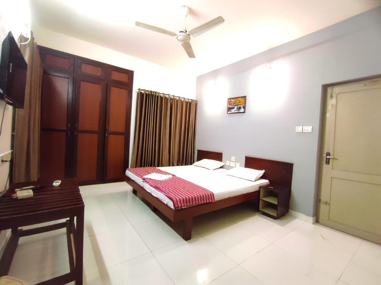 Orkuz Residency Apartment Kochi ภายนอก รูปภาพ