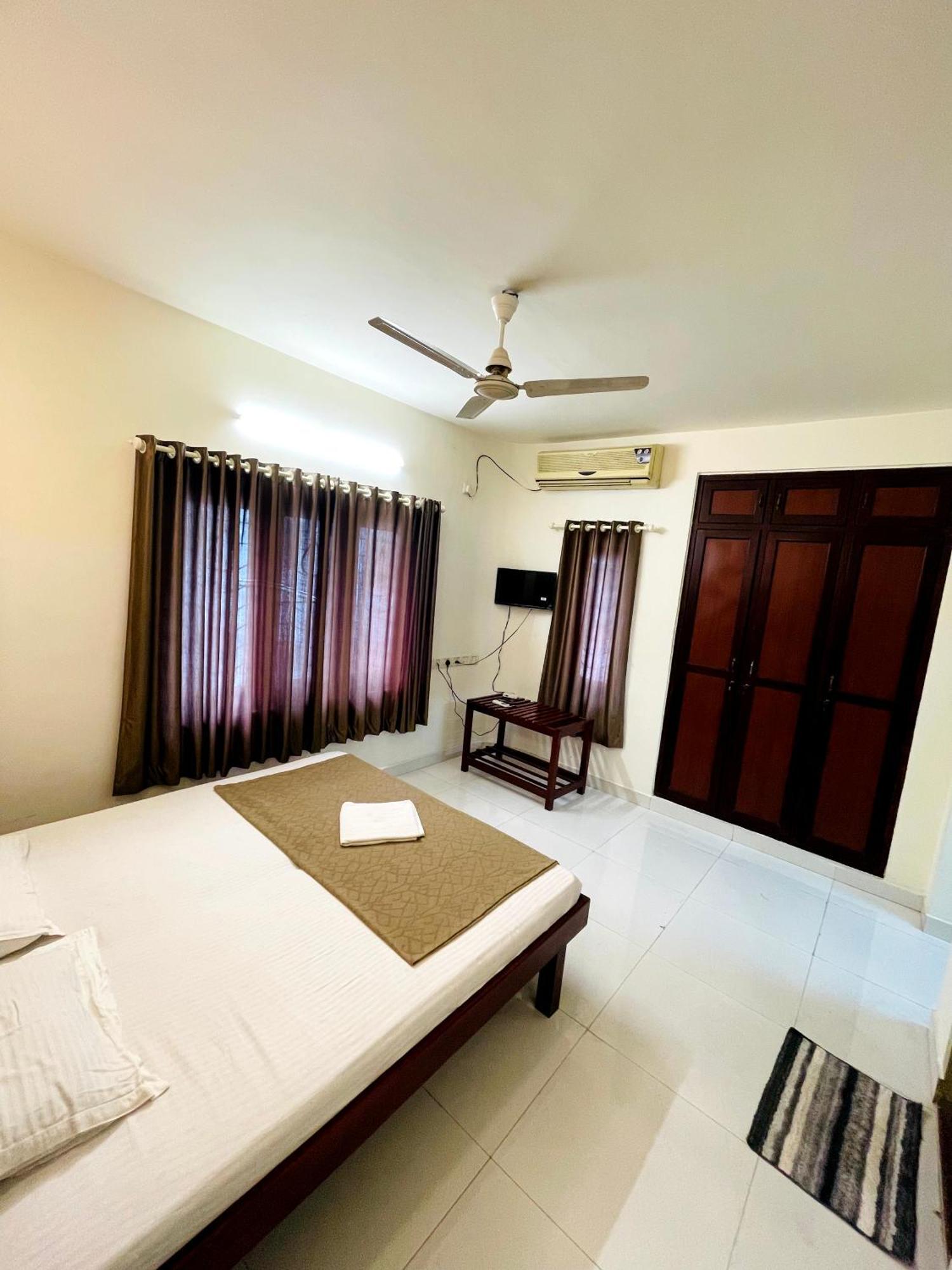 Orkuz Residency Apartment Kochi ภายนอก รูปภาพ